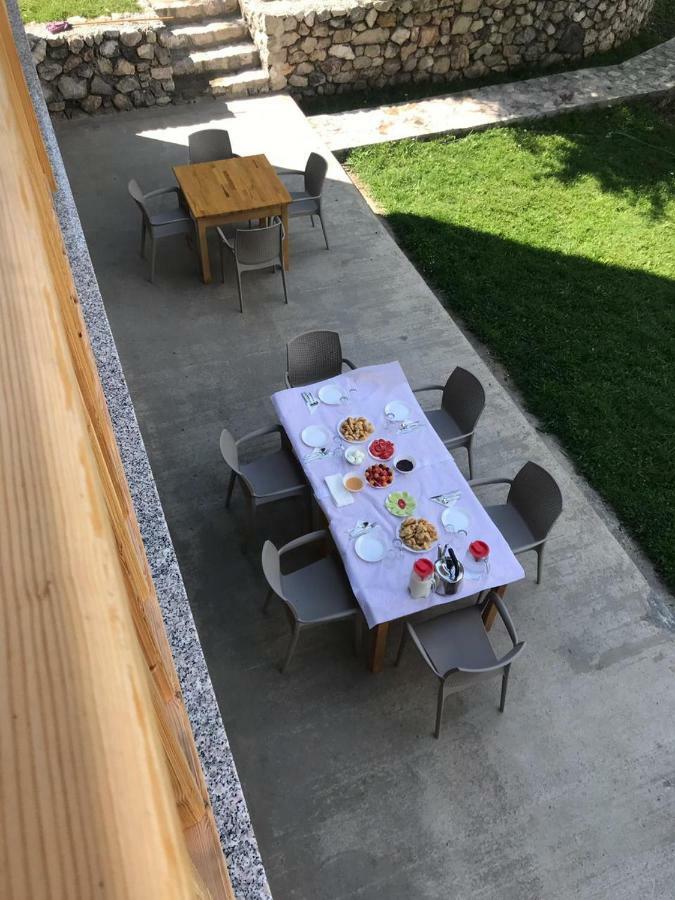 Bujtina Zici Hotell Theth Exteriör bild