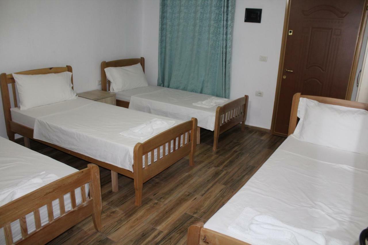 Bujtina Zici Hotell Theth Exteriör bild